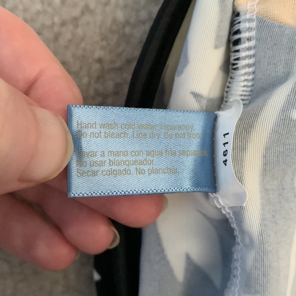 St. John’s Bay Black and White Halter Tankini - Picture 5 of 5